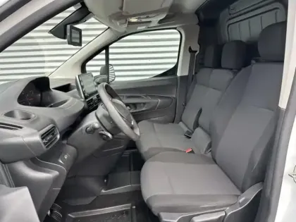 Photo 9 Peugeot Partner Gén. III Ph1 Asphalt 3