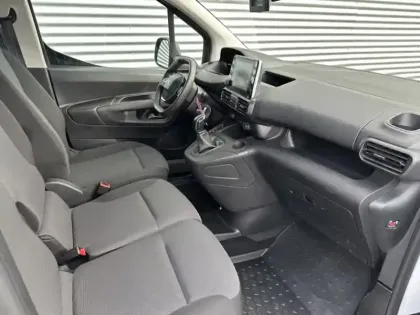 Photo 19 Peugeot Partner Gén. III Ph1 Asphalt 3