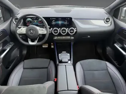 Photo 15 Mercedes Classe B 200 AMG Line Edition