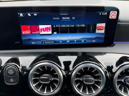 Photo 13 Mercedes Classe A 200 d AMG Line