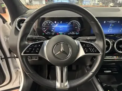 Photo 18 Mercedes GLA 250 e Progressive Line