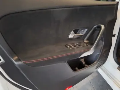 Photo 24 Mercedes Classe A Gén. IV (W177) Ph1 AMG Line 5