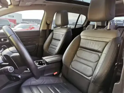 Photo 18 Citroën C5 aircross Shine Pack Hybride 1.6 225 ch 