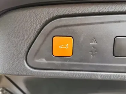 Photo 19 Citroën C5 aircross Shine Pack Hybride 1.6 225 ch 