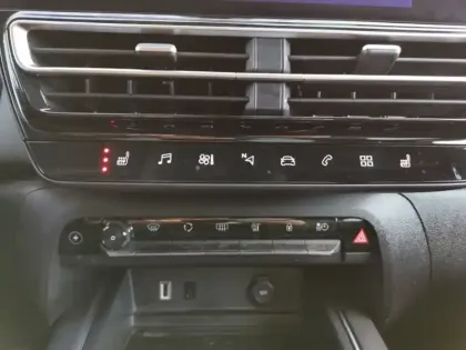 Photo 24 Citroën C5 aircross Shine Pack Hybride 1.6 225 ch 