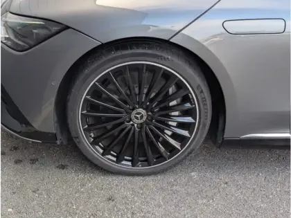 Photo 8 Mercedes Classe E Gén. I Ph1 AMG Line 5