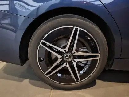 Photo 6 Mercedes Classe C  220 d Berline AMG Lin