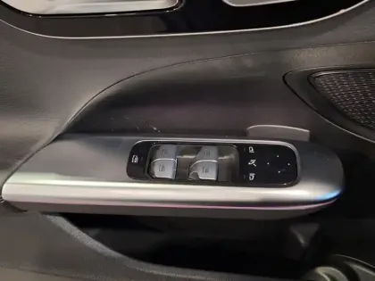 Photo 21 Mercedes Classe C  220 d Berline AMG Lin