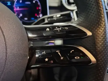 Photo 16 Mercedes Classe C  220 d Berline AMG Lin