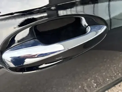 Photo 15 Mercedes Classe A 250 e Hybrid EQ AMG Line