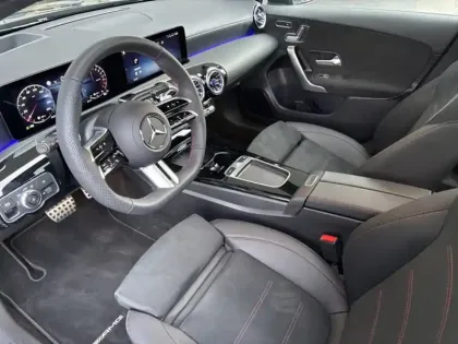 Photo 7 Mercedes Classe A 250 e Hybrid EQ AMG Line