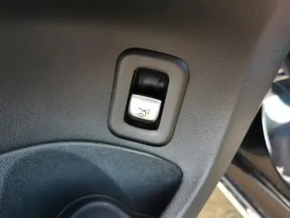 Photo 20 Mercedes Classe C 200 d Break Executive 136 ch B