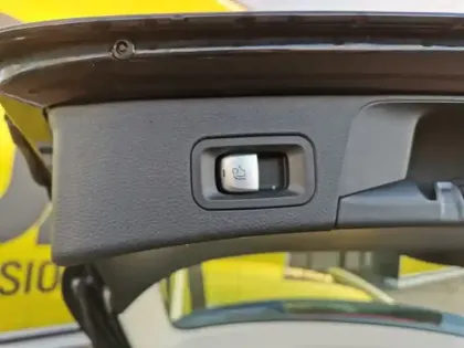 Photo 10 Mercedes Classe C 200 d Break Executive 136 ch B