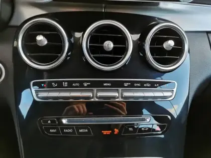 Photo 18 Mercedes Classe C 200 d Break Executive 136 ch B