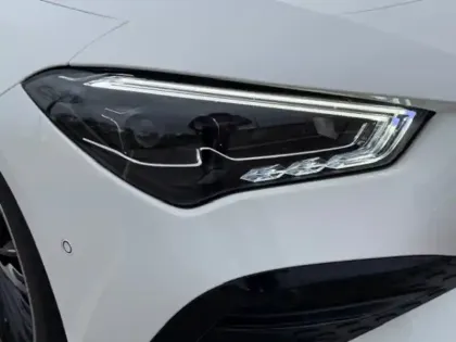 Photo 18 Mercedes CLA 200 d AMG Line