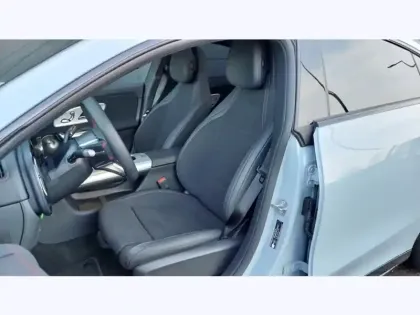 Photo 33 Mercedes CLA  200 