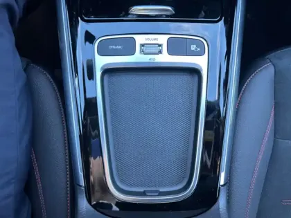 Photo 16 Mercedes GLA 250 e Hybrid EQ AMG Line