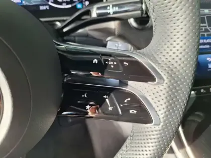 Photo 5 Mercedes Classe GLC GLC 300 e  Hybrid EQ 4MATIC AM