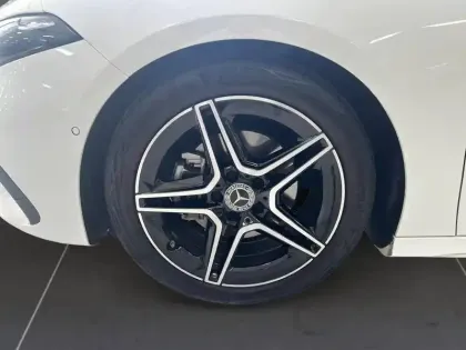 Photo 19 Mercedes Classe A 200 d AMG Line