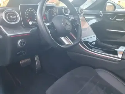 Photo 16 Mercedes Classe C  300 e Hybrid EQ Berli