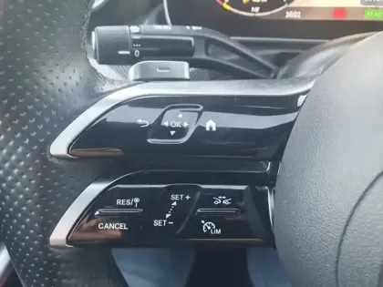 Photo 27 Mercedes Classe C Gén. V (W206) Ph1 AMG Line 4