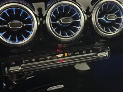 Photo 25 Mercedes CLA  250 e Hybrid EQ Coupé AMG 