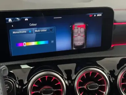 Photo 21 Mercedes CLA  250 e Hybrid EQ Coupé AMG 