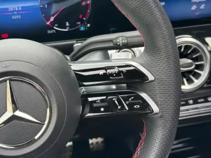 Photo 16 Mercedes GLB 200 d AMG Line