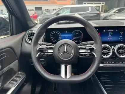 Photo 14 Mercedes GLB 200 d AMG Line