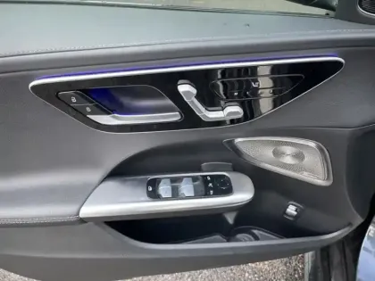 Photo 6 Mercedes Classe C  220 d Berline AMG Lin