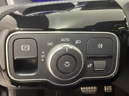 Photo 8 Mercedes CLA 200 d AMG Line