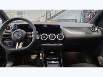 Photo 10 Mercedes Classe B 250 e Hybrid EQ AMG Line