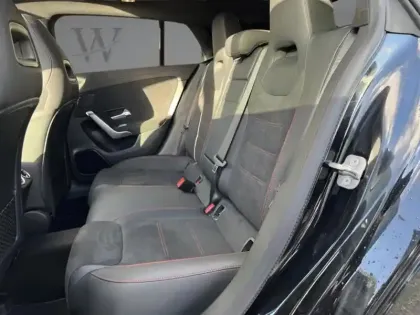 Photo 11 Mercedes CLA  200 d Shooting Brake AMG L