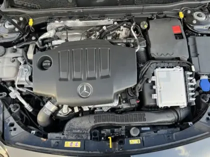 Photo 8 Mercedes CLA  200 d Shooting Brake AMG L