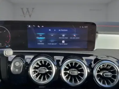 Photo 5 Mercedes CLA  200 d Shooting Brake AMG L