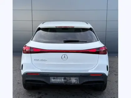 Photo 12 Mercedes EQA 250+