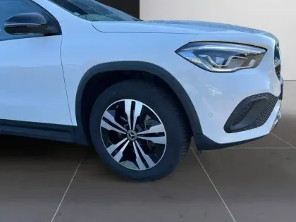 Photo 14 Mercedes GLA 200