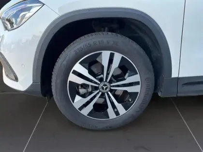 Photo 10 Mercedes GLA 200