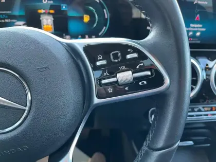 Photo 25 Mercedes GLA 200