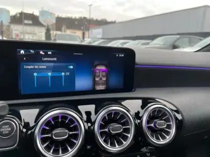 Photo 19 Mercedes Classe A 250 e AMG Line