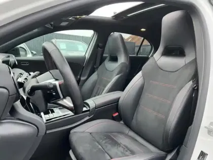 Photo 15 Mercedes Classe A 250 e AMG Line