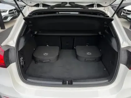 Photo 9 Mercedes Classe A 250 e AMG Line