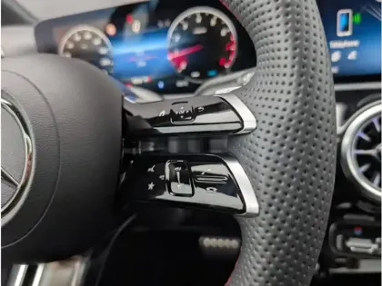 Photo 14 Mercedes Classe A Gén. IV (W177) Ph2 AMG Line 5