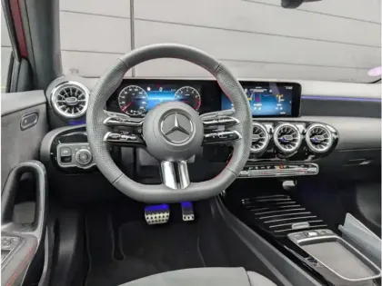 Photo 17 Mercedes Classe A Gén. IV (W177) Ph2 AMG Line 5