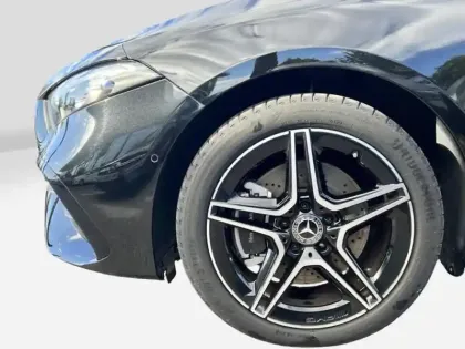 Photo 8 Mercedes Classe A 250 e AMG Line