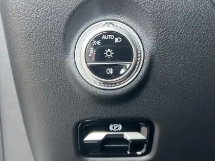 Photo 17 Mercedes CLE Gén. I (C236) Ph1 AMG Line 2