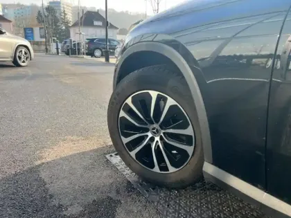 Photo 12 Mercedes Classe GLC GLC 220 d 4MATIC Avantgarde Li