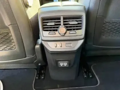 Photo 14 Peugeot 5008 Gén. II Ph2 GT 5