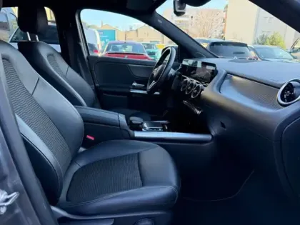 Photo 14 Mercedes GLA 200 d Progressive Line