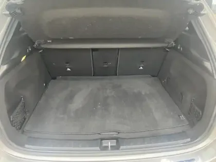 Photo 23 Mercedes GLA Gén. II (H247) Ph1 Progressive Line 5